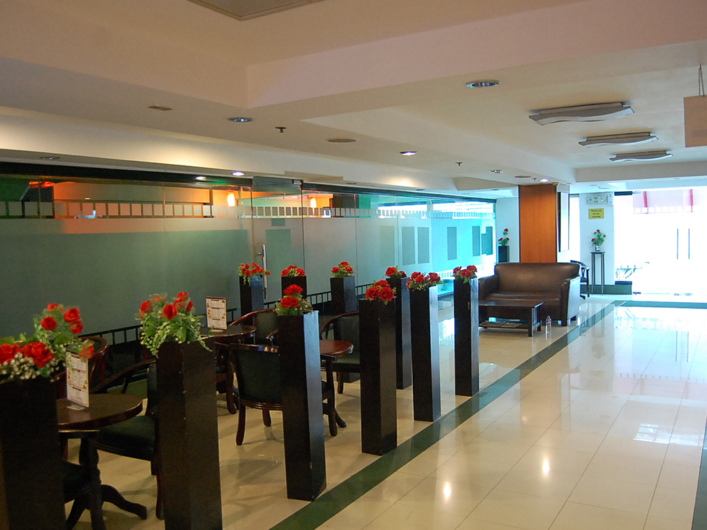 LOBBY4