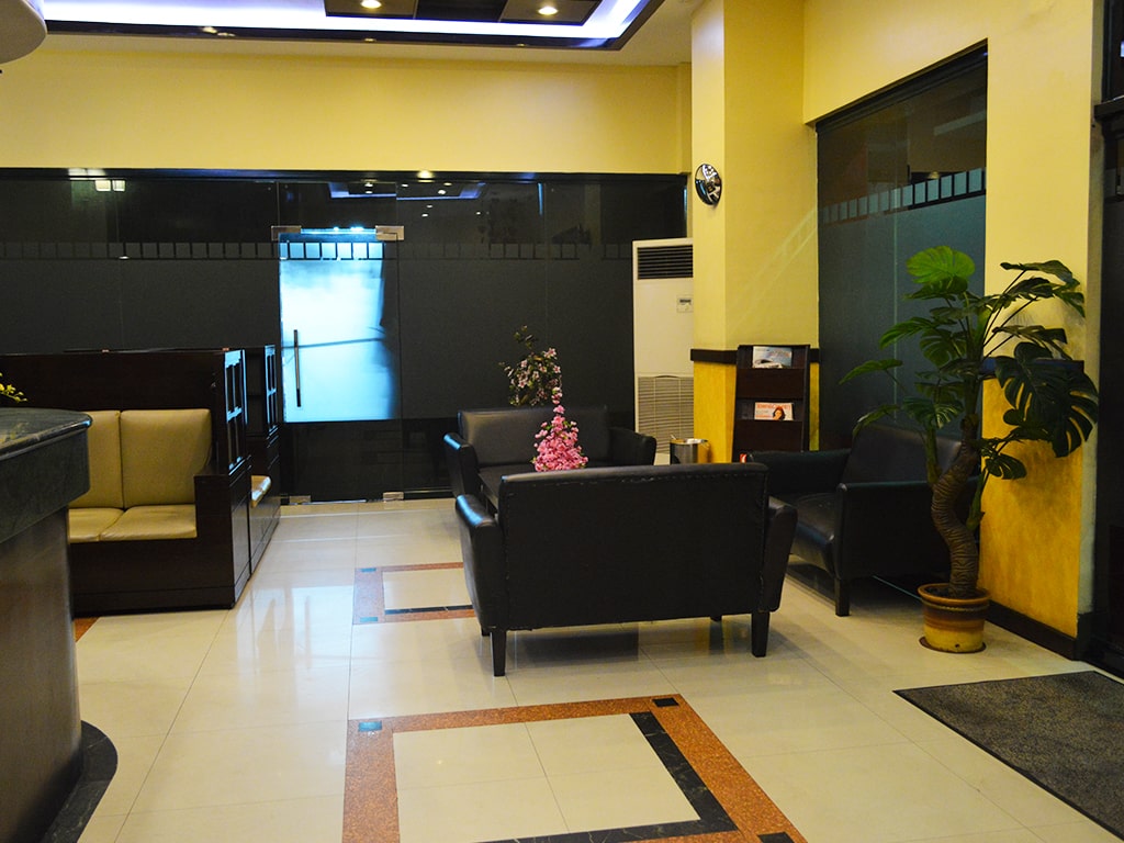 LOBBY2-min